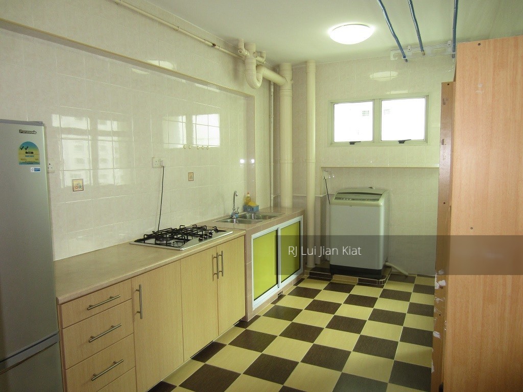 Blk 174D Edgedale Plains (Punggol), HDB 5 Rooms #137345772